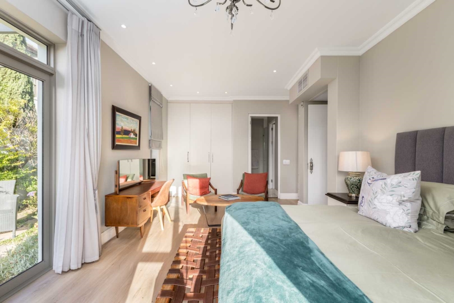 5 Bedroom Property for Sale in Val De Vie Estate Western Cape